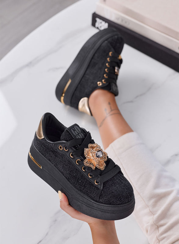 JANIS - Sneakers Donna nere con Fiore Gioiello e Suola Platform