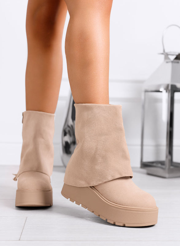 TIBERIA - Bottines beige en daim avec revers et semelle compensée