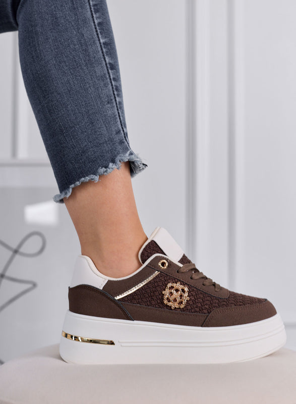 CLARA - Baskets marron à plateforme avec inserts tressés et détails dorés