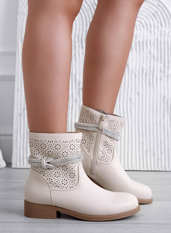 KATE - Bottines perforées beige avec bande bijou