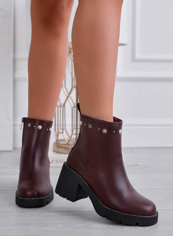 ALBERTA - Bottines bordeaux avec talon confortable et clous