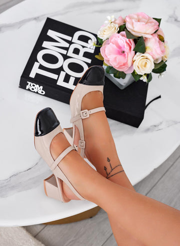 ARIZONA - Chaussures slingback bicolores beiges à bout noir