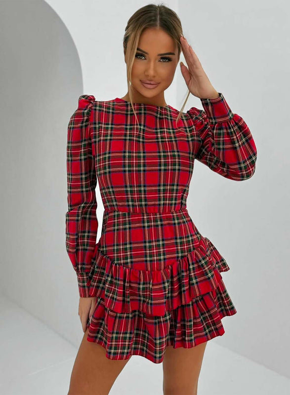 Robe à carreaux avec jupe à volants
