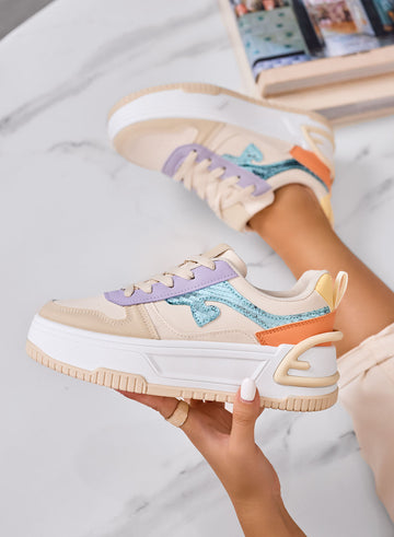 BRIGIDA - Baskets beiges à semelle compensée et détails métallisés