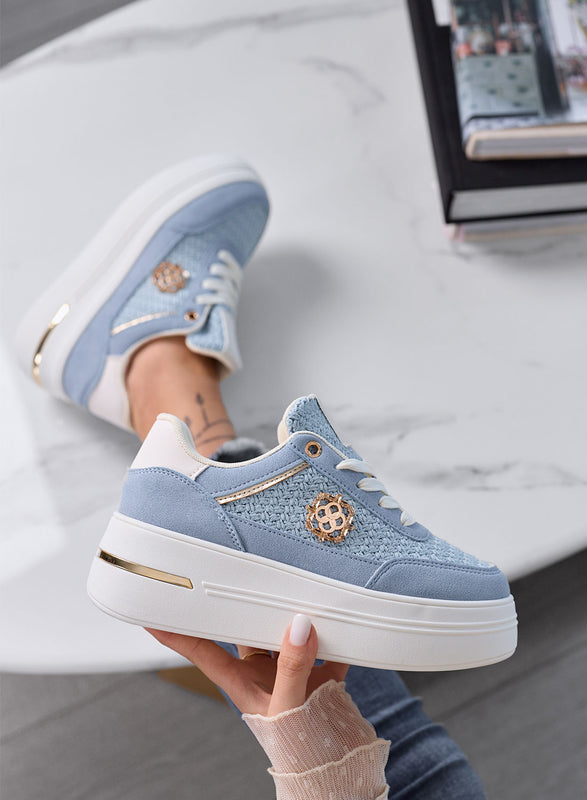 CLARA - Baskets bleues à plateforme avec inserts tressés et détails dorés