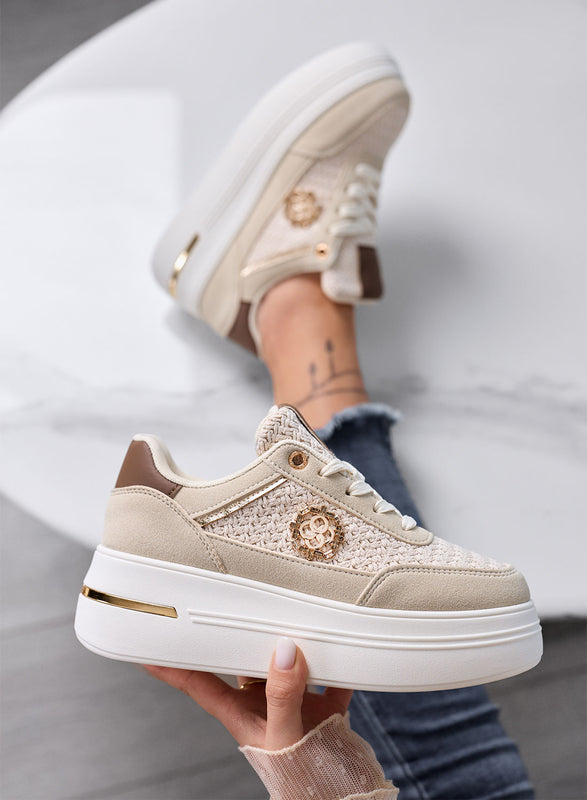 CLARA - Baskets beiges à plateforme avec inserts tressés et détails dorés