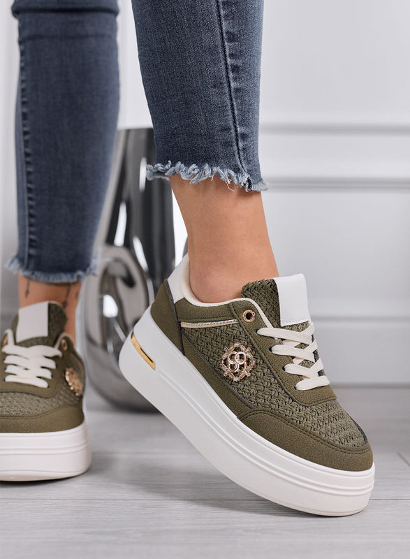 CLARA - Baskets vertes à plateforme avec inserts tressés et détails dorés
