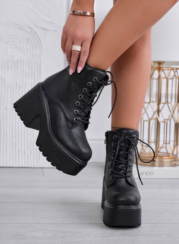 CLELIA - Combat boots noires à talon compensé