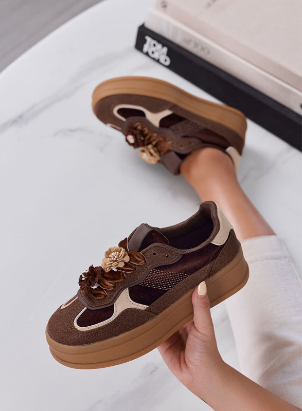 CLOE - Sneakers Donna marroni con Fiori e Suola Platform