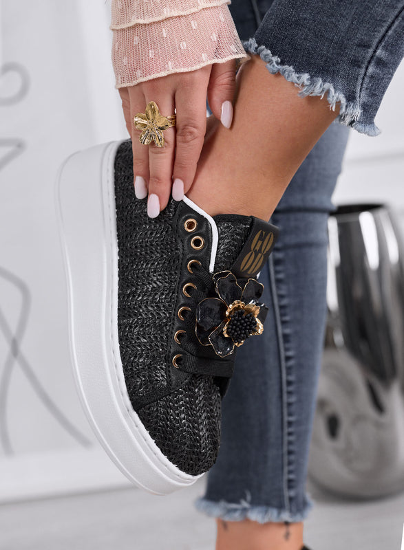 DOROTY - Zapatillas negras con aplicaciones de flores joya y suela plataforma