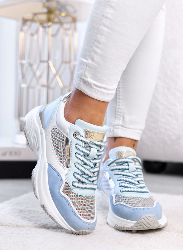 FELICIA - Zapatillas azules con inserciones de tejido trenzado y suela gruesa