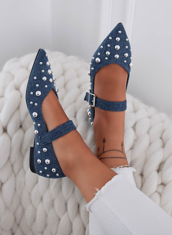 FRANCA - Ballerines pointues en denim bleu à studs sphères argentées