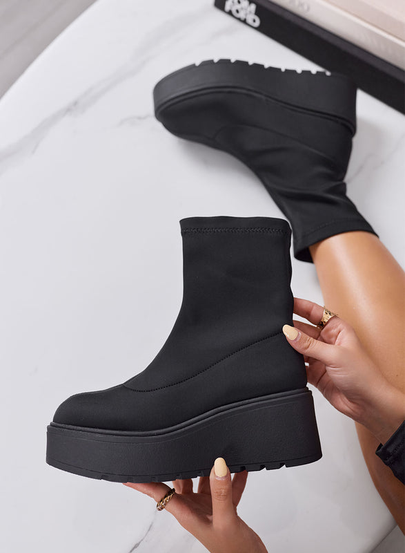 GISELLA - Stivaletti Donna Neri in tessuto elastico con Zeppa
