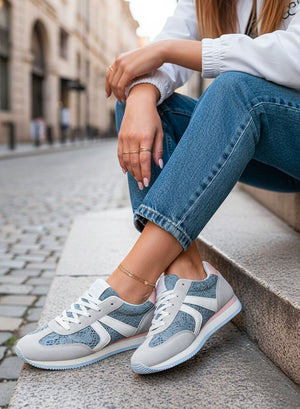 GIULIANA - Baskets grises avec dentelle bleue et empiècements roses