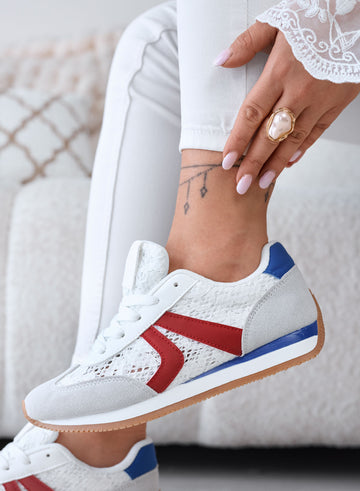 GIULIANA - Gray sneakers with white lace and red inserts