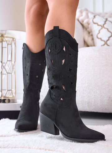 METRO - Black summer perforated boots with embroidery effect