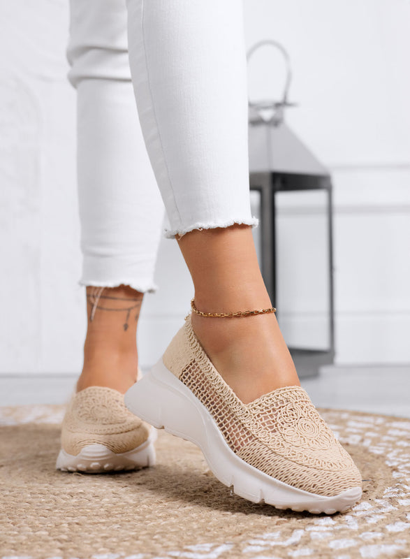 NASTIA - Mocasines beige Slip-on calados en crochet con suela chunky blanca