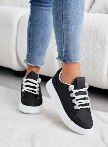 Baskets noires avec inserts en strass