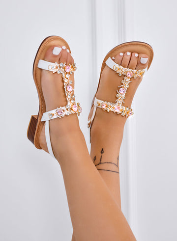 RORY - Low white jeweled sandals with pink rhinestones