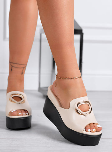 SAMANTHA - Sabots beiges pour femme avec semelle compensée contrastante