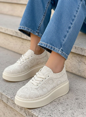 VALERIA - Baskets plateforme beiges en dentelle avec semelle épaisse