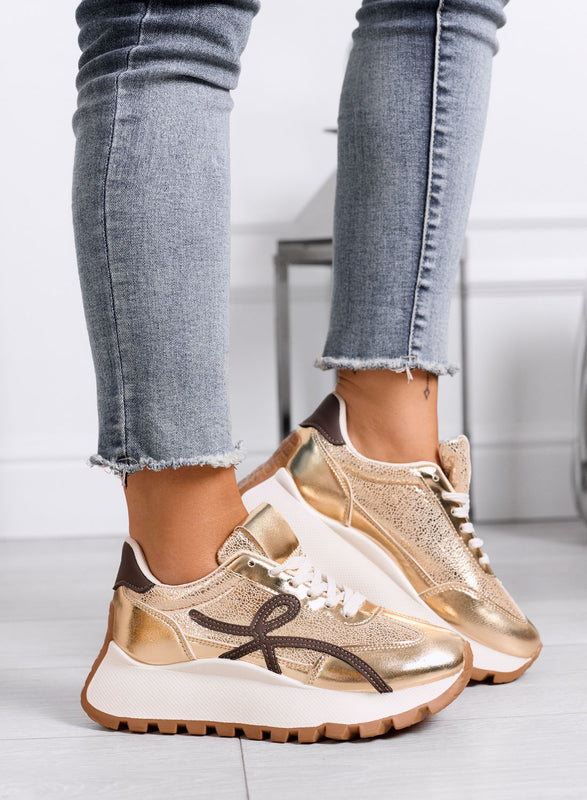 YONA - Sneakers oro con dettagli marroni e suola alta