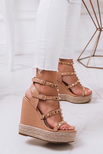 BETTA - Sandales compensées à lacets beige avec clous dorés