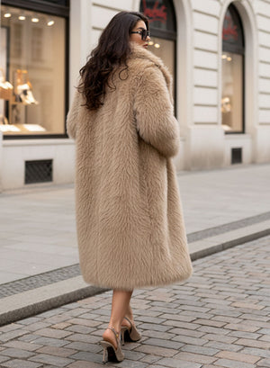 Veste en fausse fourrure taupe effet duveteux