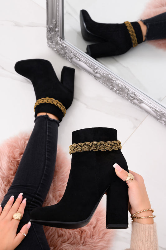 Tronchetti neri Alexoo con gioiello oro alla caviglia