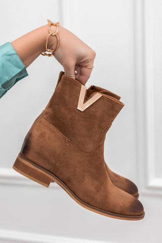 Camel suede ankle boots with internal wedge