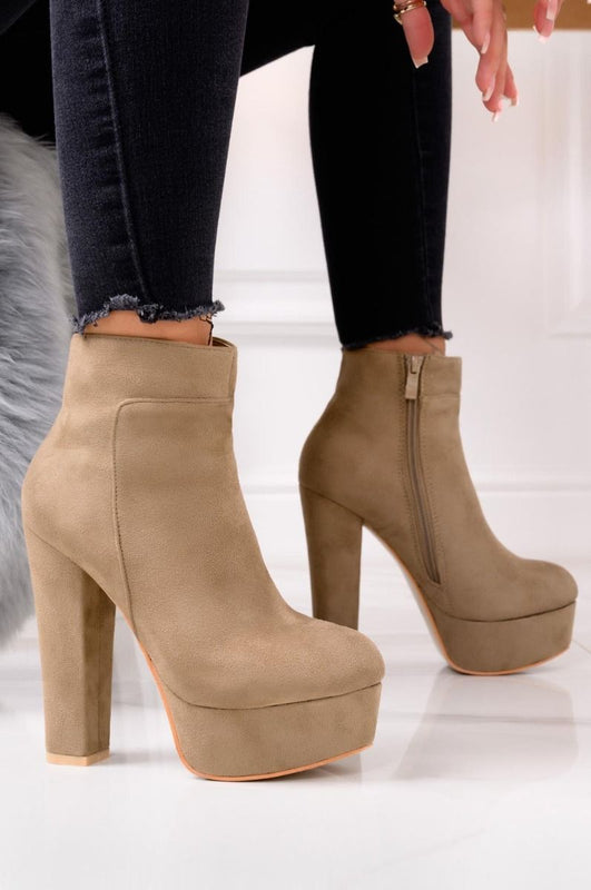 FELICIA - Bottines taupe en daim avec talon haut