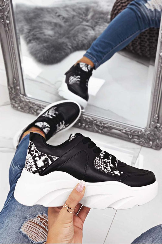 Baskets noires avec empiècements effet python et lacets