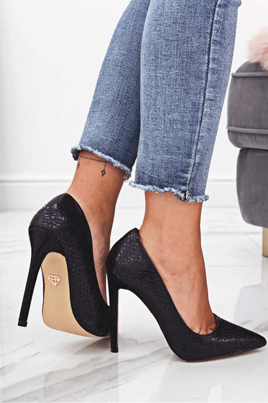Escarpins noirs effet python à talons hauts