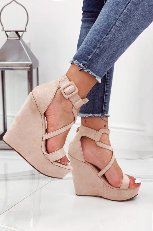 Sandali nude scamosciati con zeppa