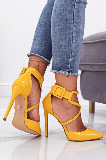 CLIO - Escarpins jaunes en vernis avec talon aiguille et boucle