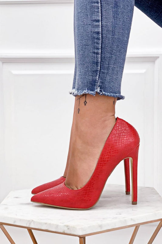 Escarpins rouges effet python à talons hauts
