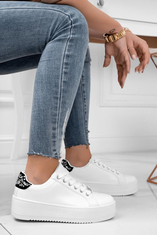 CARRY - Sneakers bianche con rifiniture argento e retro nero con pietre