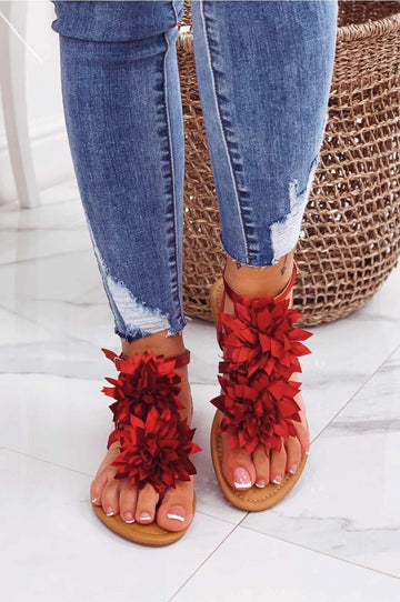 CONNIE - Sandales tongs rouges en satin avec fleur appliquée