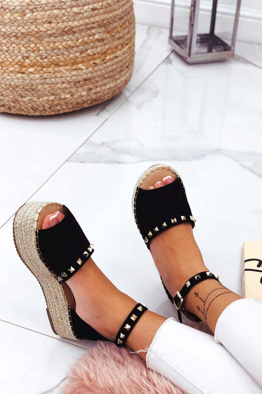 Espadrilles noires Alexoo avec bride et clous dorés