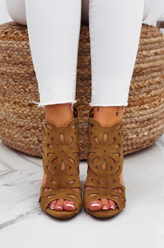 Sandales camel ajourés à talon confortable