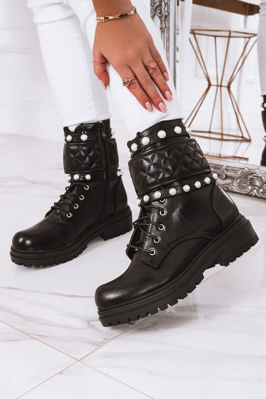 bottines noires lacées style rangers avec perles