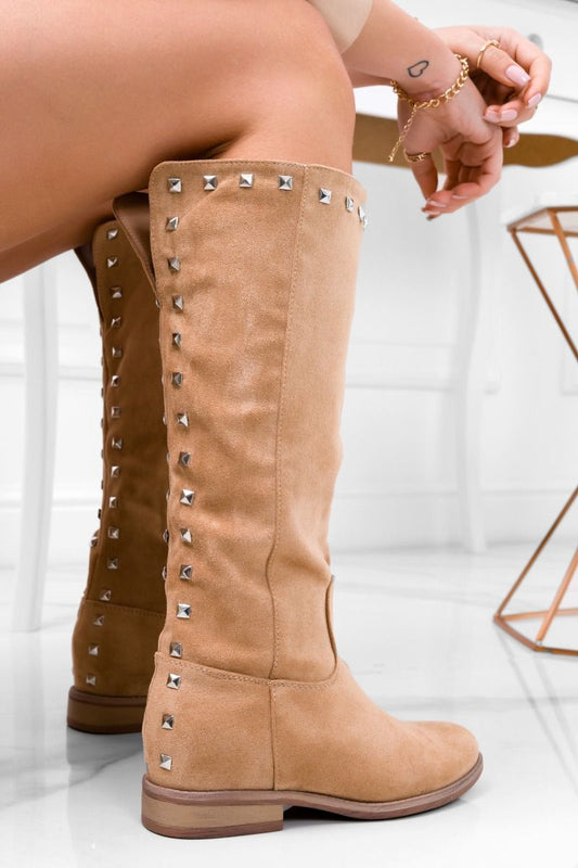 Beige suede boots with internal wedge and studs