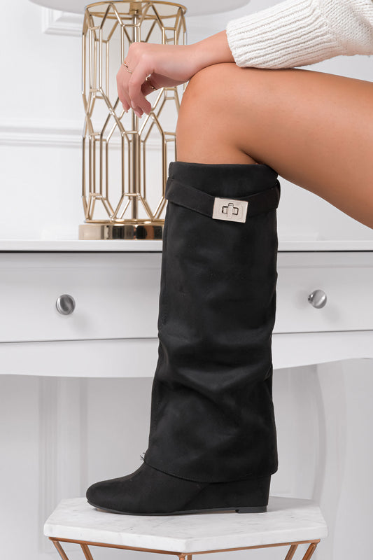 Bottes noires en daim avec revers et semelle compensée