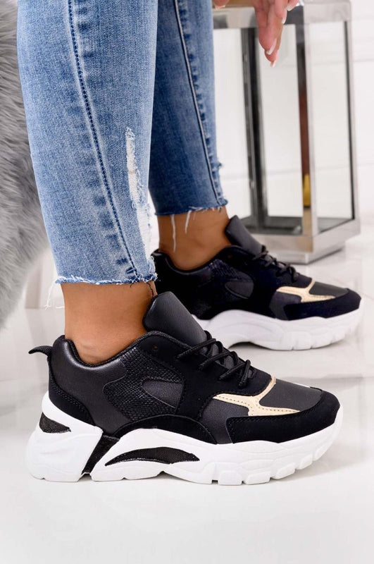 Sneakers nere con suola spessa e inserti oro