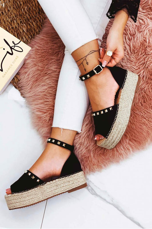 Espadrilles noires Alexoo avec bride et clous dorés