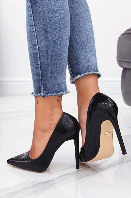 Escarpins noirs en simili cuir crocodile à talons hauts