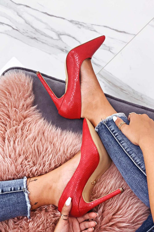 Escarpins rouges effet python à talons hauts
