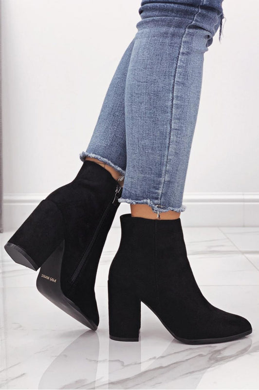 Bottines noires en daim avec talon confortable