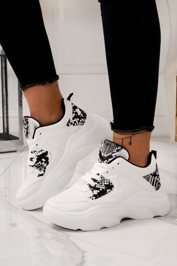 Baskets blanches avec empiècements effet python et lacets