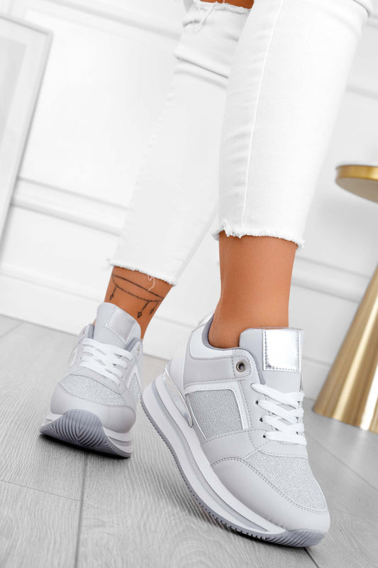 Baskets argentées avec empiècements laminés